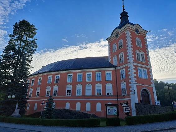Kamenice nad Lipou a památná… - Zajímavost | Turistika.cz