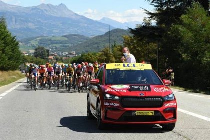 Škoda Enyaq iV jako Red Car na Tour de France