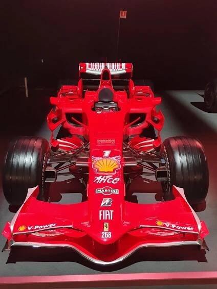 Nepojmenovaná fotka v Ferrari F1 cars ve PhoneCopy Gallery
