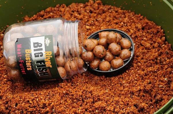 Obrázek 2 k Boilie DYNAMITE BAITS Hookbaits Big Fish River Meat Furter