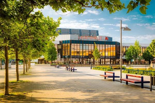 Vermarktung und Werbeflächen - Lausitzhalle Hoyerswerda