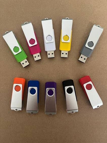 USB flash disc 2GB různé barvy 1 Ks. EAN (GTIN) 5906617804817