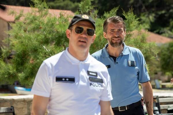 Policie Hvar - Povídka - Z filmu - Peter Nádasdi, Bořek Slezáček