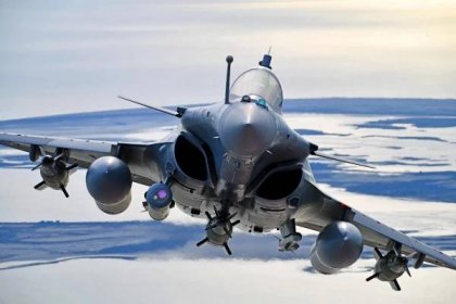 France orders 42 Rafale F4 fighters from Dassault Aviation
