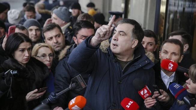 Michail Saakašvili byl zatčen v Kyjevě a vyhoštěn do Polska. Opoziční politik je už ve Varšavě