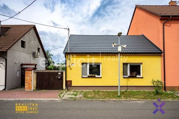 Prodej rodinného domu 3+1 (120 m2) s pozemkem 447 m2 - Otrokovice - Váš férový makléř