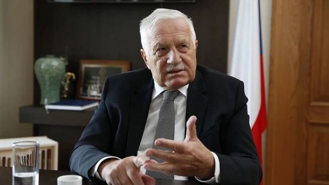 Exprezident Klaus se pokusí syna přesvědčit, aby v politice zůstal
