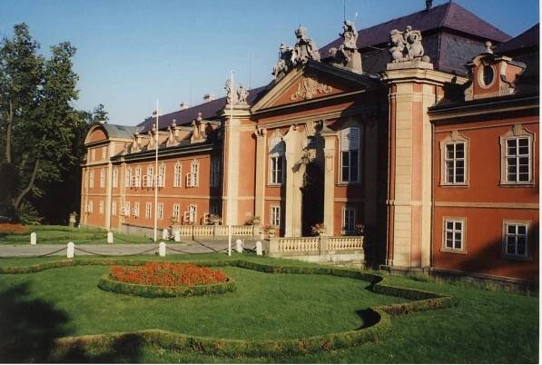 Zámek Dobříš - Dobříš Chateau: Dobříš