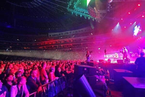 PHOTO: Michal David & DJ Bobo – O2 arena