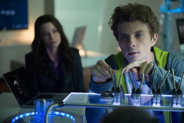 Continuum - The Desperate Hours - Z filmu - Erik Knudsen
