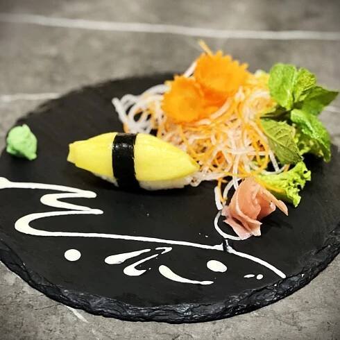  S38. MANGO NIGIRI