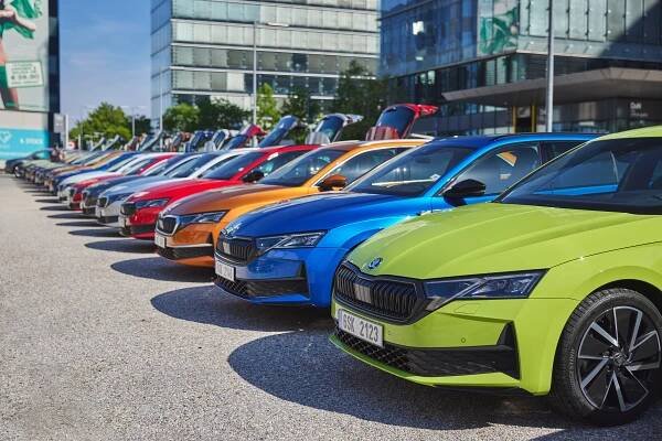Goldenes Lenkrad für den Octavia Combi RS - Škoda Storyboard