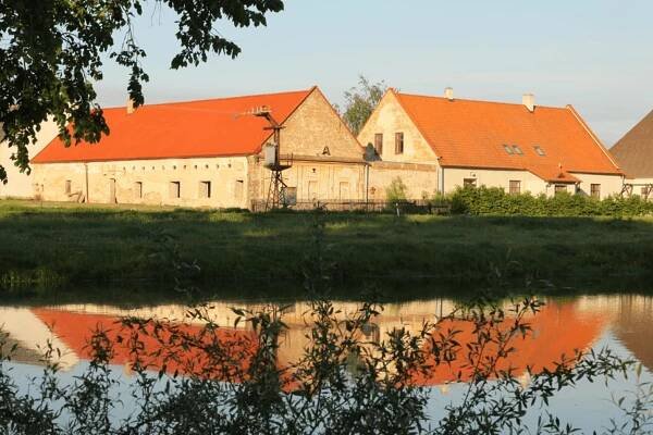 Doubravský Dvůr - Scuk.cz