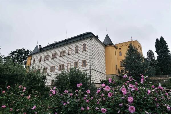 Zámek Slatiňany - Slatiňany, Východní Čechy | Regiontourist.cz