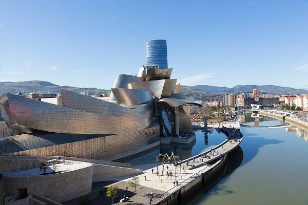 Definite guide to Park in Bilbao 1