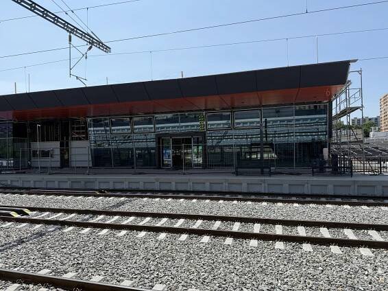 Královopolské nádraží dostává svou novou tvář. Ještě letos do budovy pustí lidi