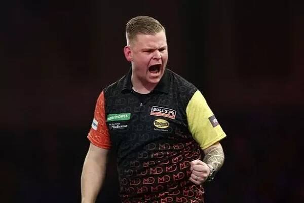 Raymond van Barneveld - Latest News, Pictures & Videos - Daily Star