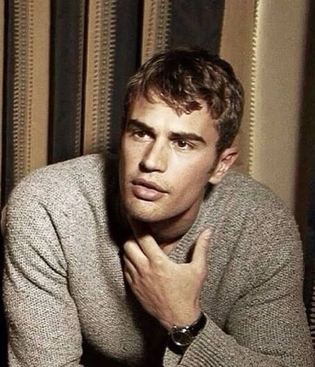 Rowan Fall | Theo james, Theodore james, Divergent theo james