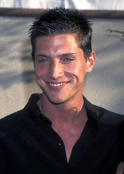 simon rex