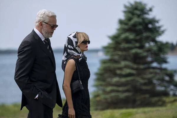 Emily Alyn Lind and David Morse as Cadence and Harris in 'We Were Liars' Season 1