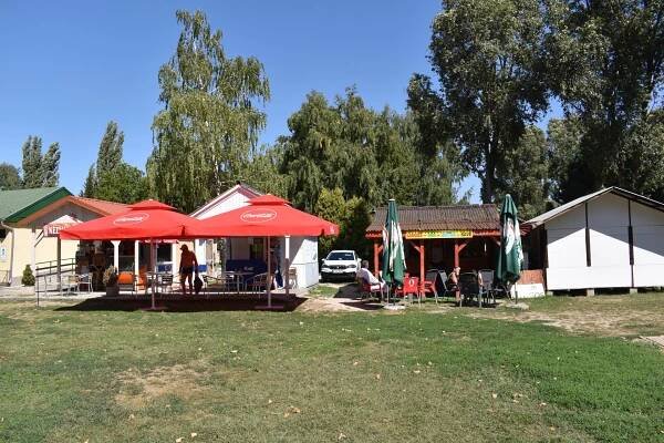 Termály Komárom - Caravan24.cz