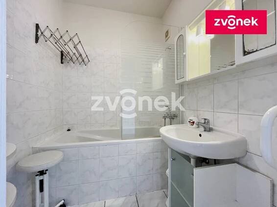 Pronájem bytu 4+1 97 m², Křiby, Zlín