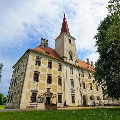 Chropyně – zámek : Objevuj památky
