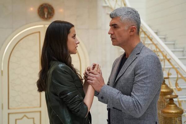 Seni Çok Bekledim - Z filmu - İrem Helvacıoğlu, Özcan Deniz