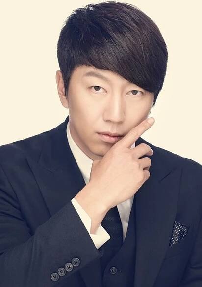 Kim Su-Ro-p3.jpg