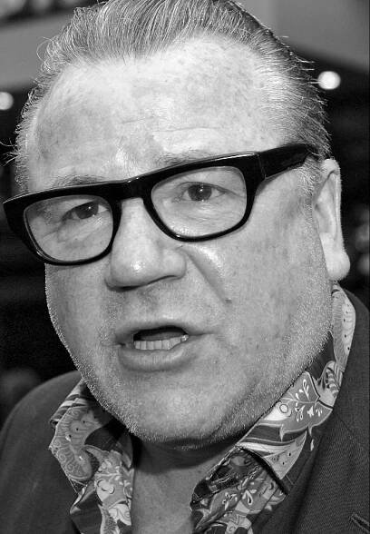 Soubor:Ray Winstone 2014.jpg – Wikipedie