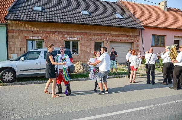 Krojované hody 2021 - Oficiální stránka obce Milovice
