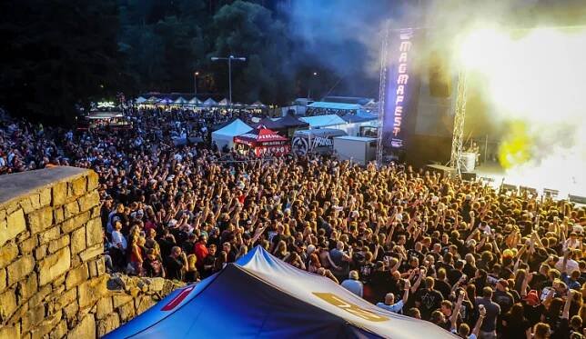 Přeplněný festival Magmafest čelí kritice, nabídl nekonečné fronty. Chyby nastaly, ale bezpečnost byla na vysoké úrovni, říká pořadatel