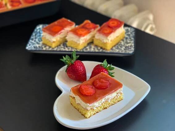 Ľahký ovocný koláč s mascarpone