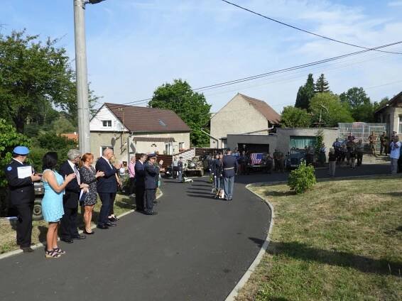 Den amerických letců v Mukově - Oficiální stránka obce Hrobčice