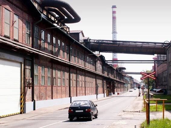Ostrava-Vítkovicve - ul. Výstavní - květen 2005