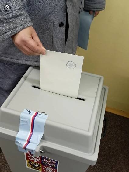 I v ostrovské věznici se volilo