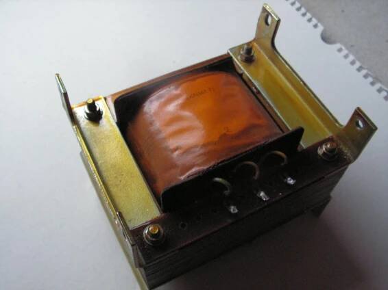 Síťový transformátor 230/24V 10A.  - Elektronika