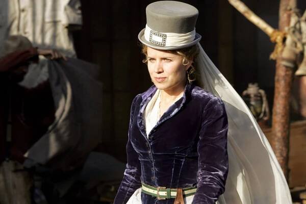 Deadwood - Připrav svého Boha na krev - Z filmu - Anna Gunn