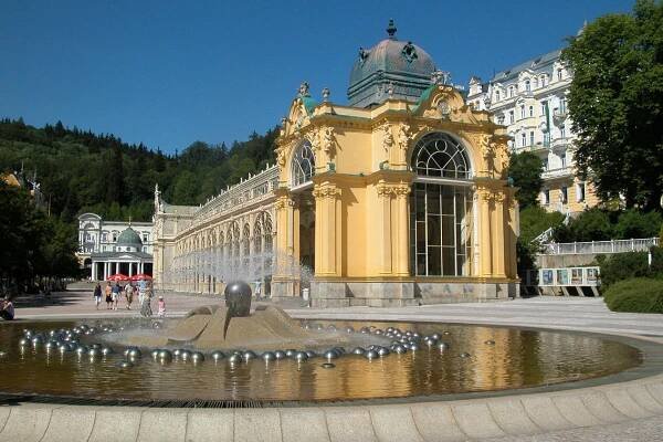 Karlovy Vary, Mariánské Lázně a Františkovy Lázně na Seznamu světového dědictví - ÚOP Loket