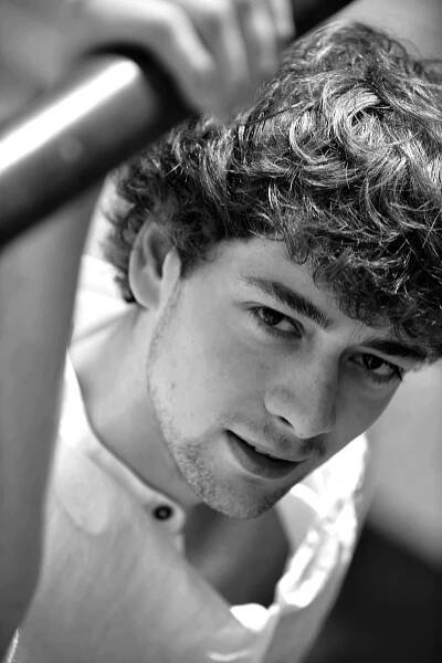 Český Belmondo Martin Kraus má konkurenci: Do Cest domů nastupuje tenhle krasavec