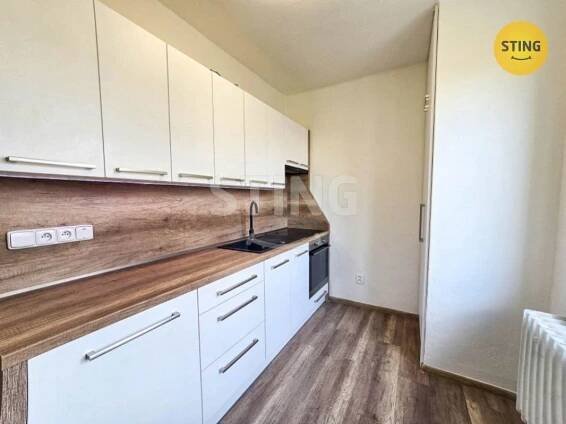 Pronájem bytu 2+1 57 m2 - RealHit.cz