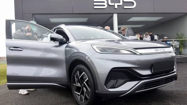 Další výstraha pro evropský autoprůmysl. Čínský kolos BYD postaví v Maďarsku továrnu na elektroauta