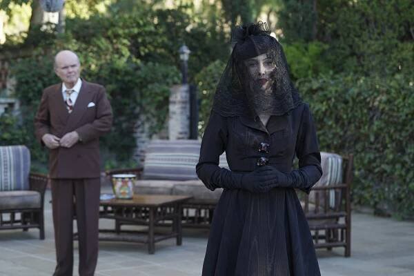 Agent Carter - Monsters - Z filmu - Wynn Everett
