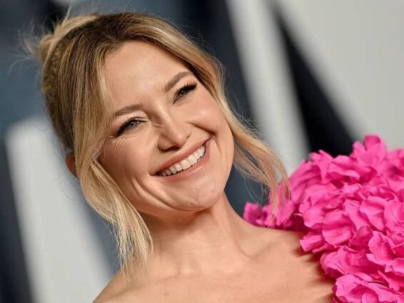 Kate Hudson Goes Topless to Celebrate the Start of Summer