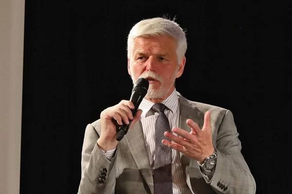 Návštěva prezidenta Petra Pavla a debata s občany v Šemberově divadle ve Vysokém Mýtě 21. 5. 2024 – Město Vysoké Mýto