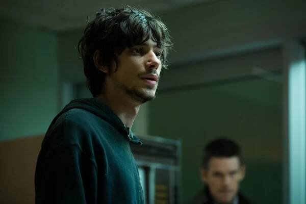 V objetí ďábla - Z filmu - Devon Bostick