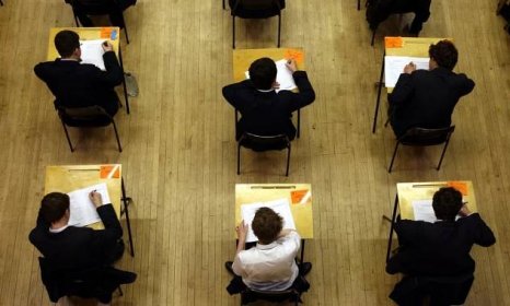 Italian and Polish GCSEs to go digital in 2026, says England’s largest exam board