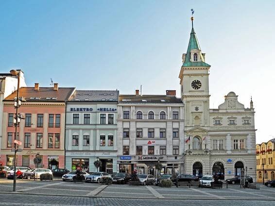 Soubor:Turnov-Ring-1.jpg – Wikipedie