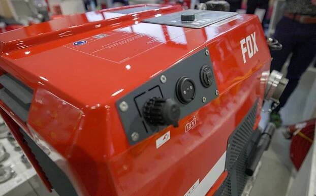 Rosenbauer FOX 4: Přenosná stříkačka, která nastavuje standardy - Hasičovo 
