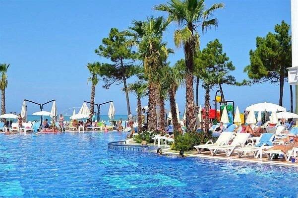 Fafa Grand Blue